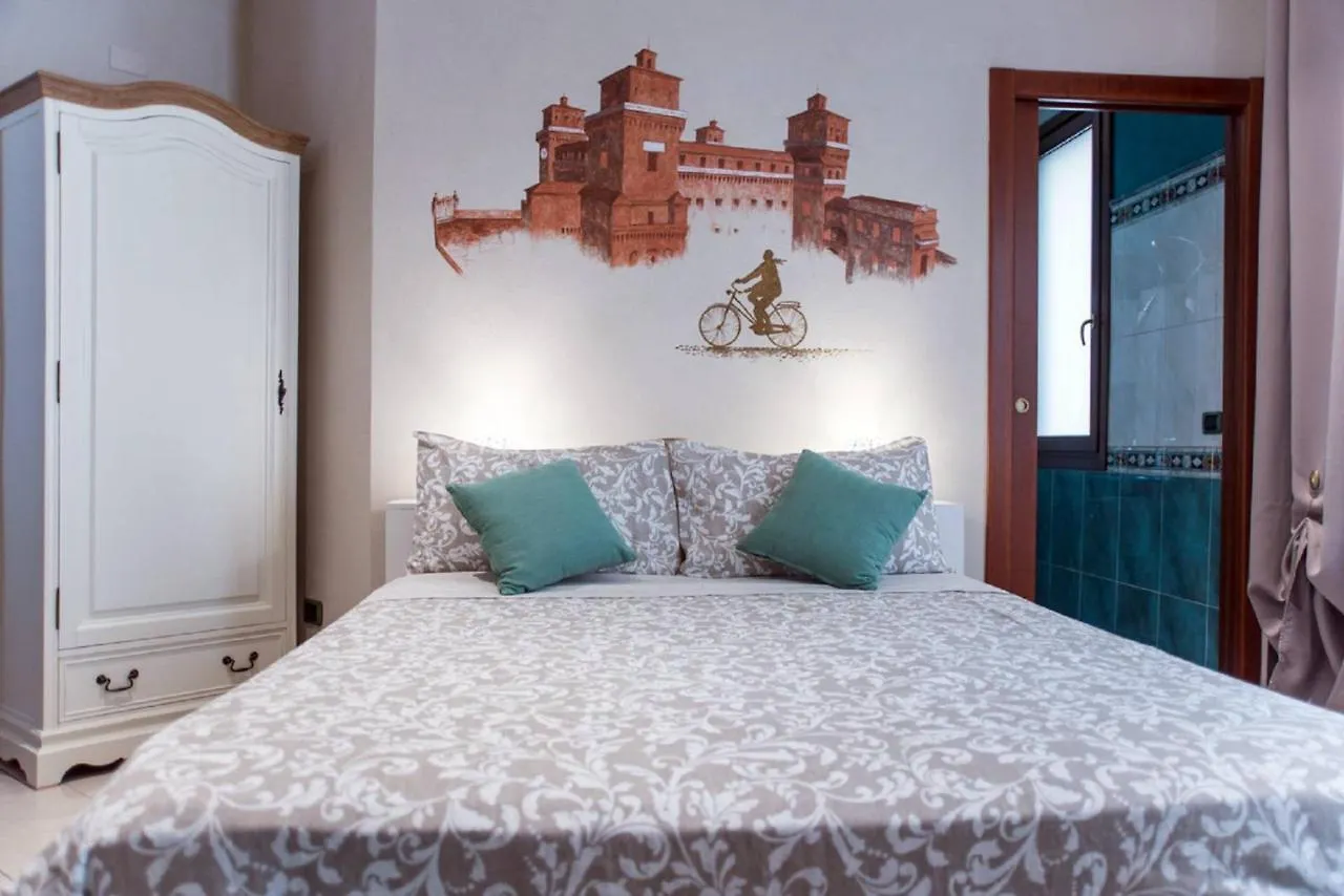 A Due Passi Dal Castello Apartment Ferrara 0*,  Italy